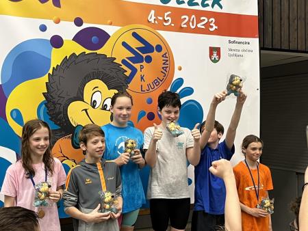 Mladi Calcitovi plavalci na Pokalu Ježek (3)